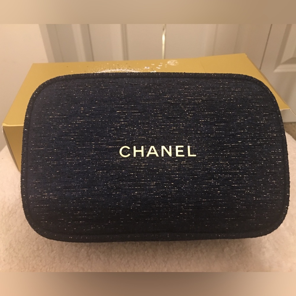 CHANEL Gift Set - Absolute Allure